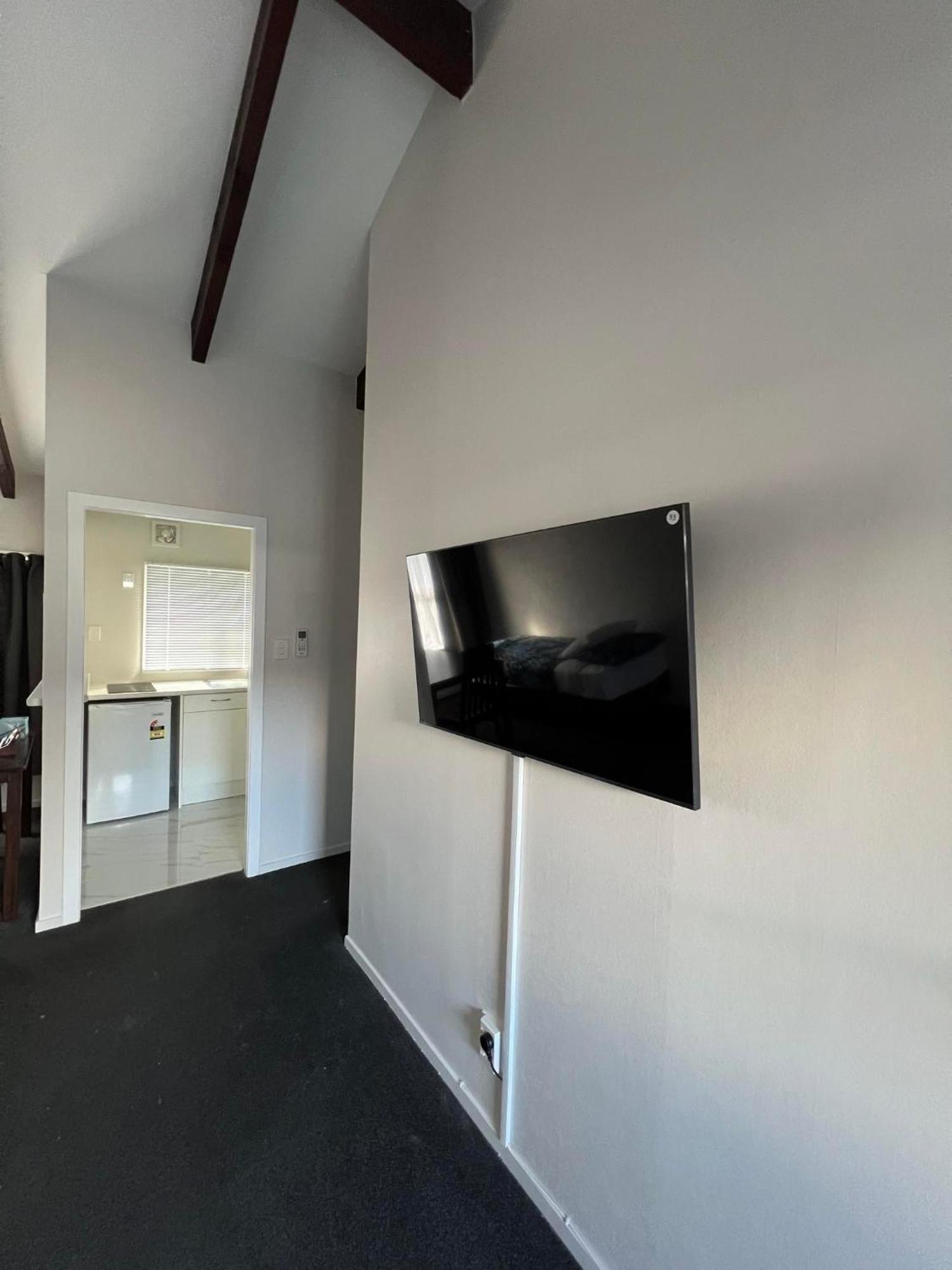 Hamilton Sunrise Motel Bagian luar foto
